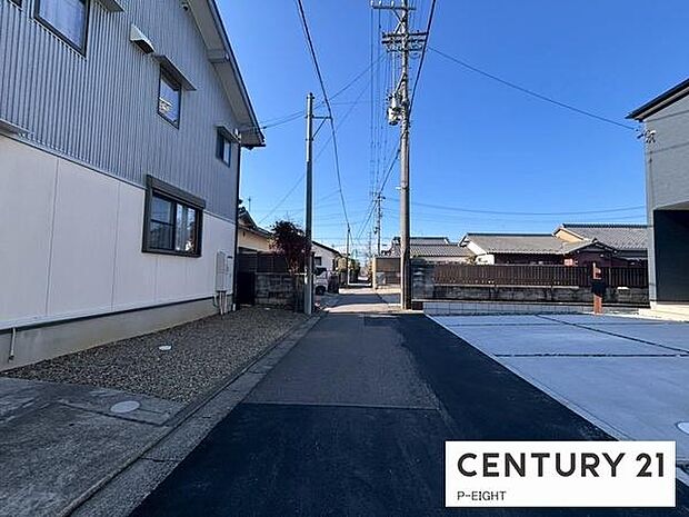 アスファルト舗装の道路です!