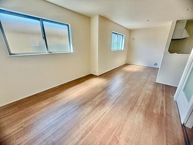 家族の笑い声が聞こえてきそうな、暖かい空間になっています。