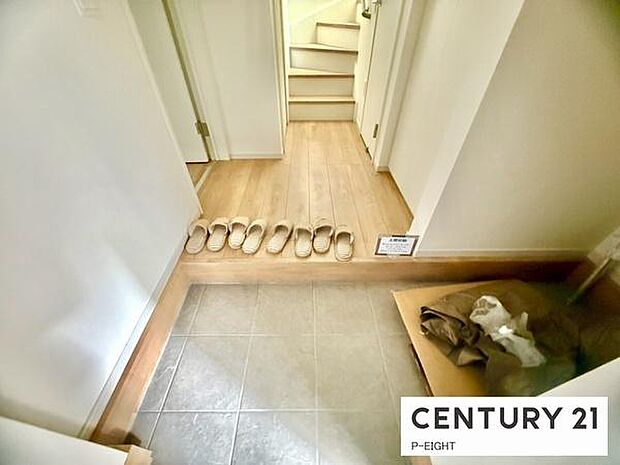 広々とした玄関で来客を受け入れます!