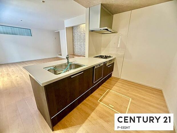 料理をしながらリビングを見渡せるつくりで、料理中も家族との会話がはずみます。