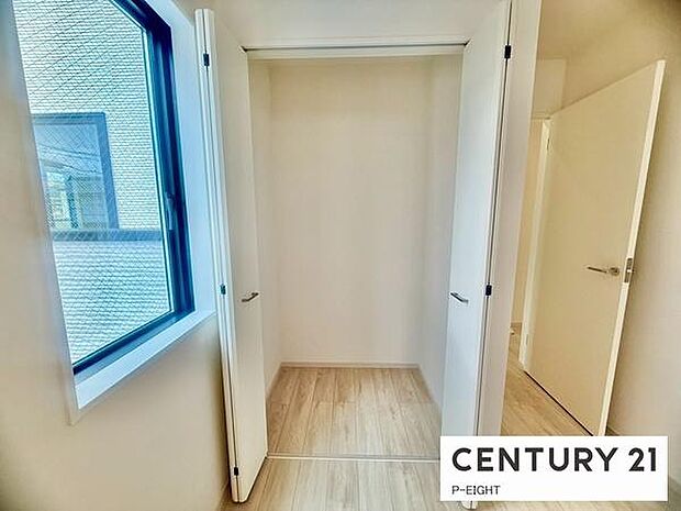 広めの収納スペースあり!