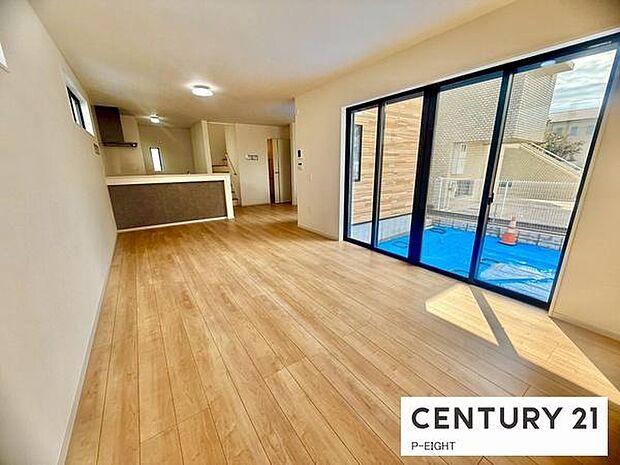 家族の笑い声が聞こえてきそうな、暖かい空間になっています。