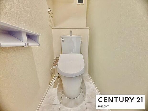 ウォシュレット付きの暖房便座で快適です!