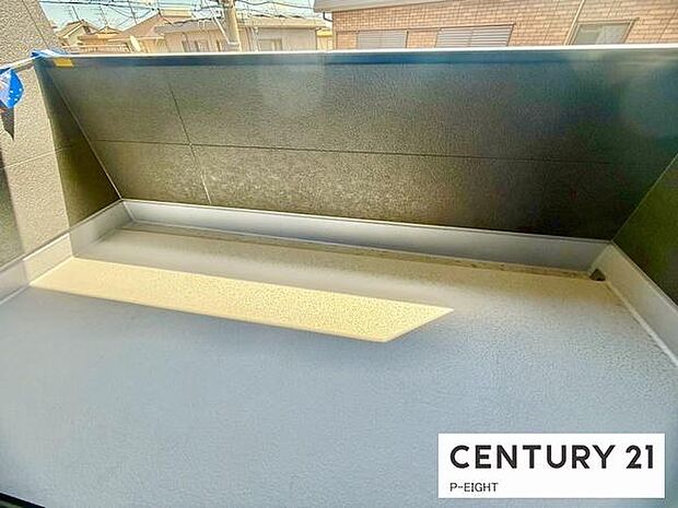 洗濯物は日当たりの良いバルコニーへ!