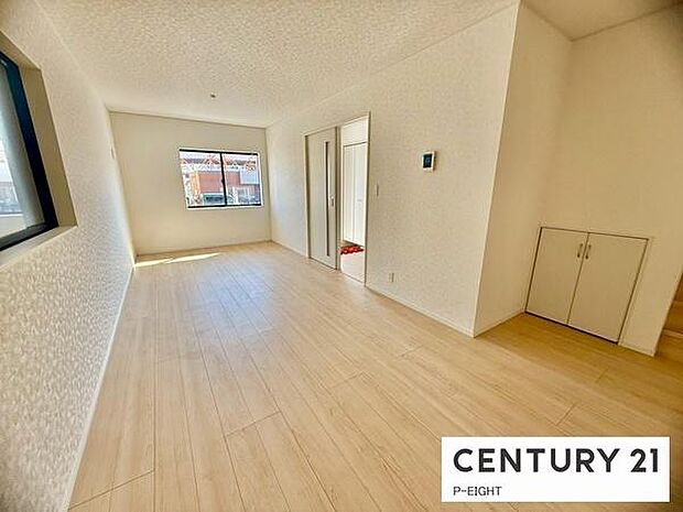 家族の笑い声が聞こえてきそうな、暖かい空間になっています。