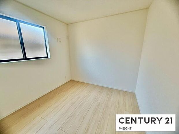 収納などに使える広々とした空間です！