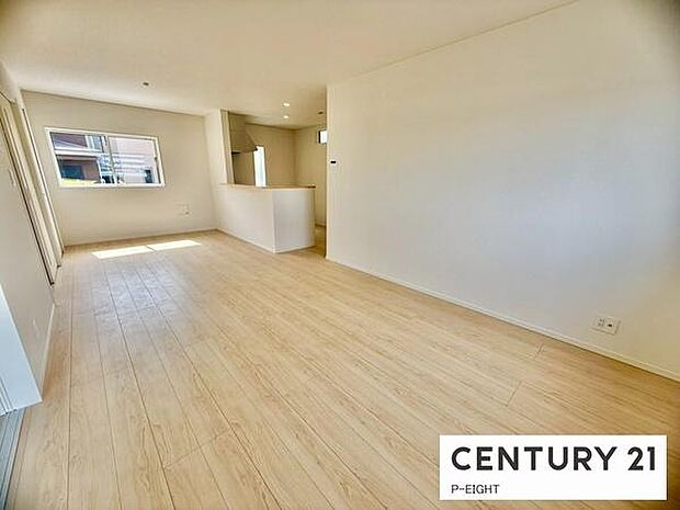 家族の笑い声が聞こえてきそうな、暖かい空間になっています。