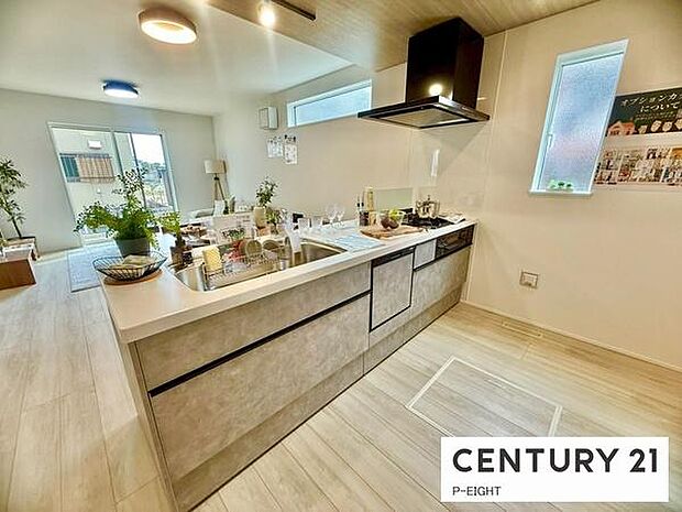 料理をしながらリビングを見渡せるつくりで、料理中も家族との会話がはずみます。