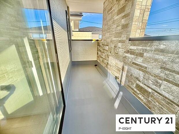 洗濯物は日当たりの良いバルコニーへ!