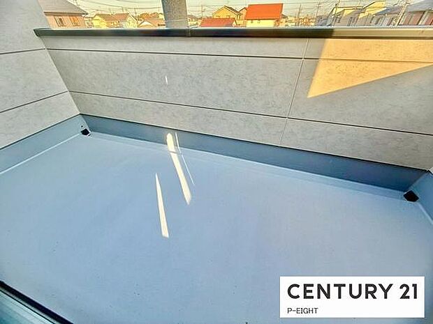 洗濯物は日当たりの良いバルコニーへ!