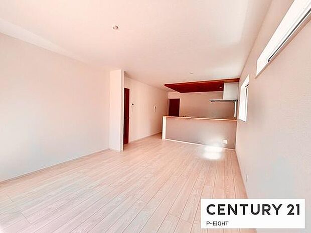 家族の笑い声が聞こえてきそうな、暖かい空間になっています。