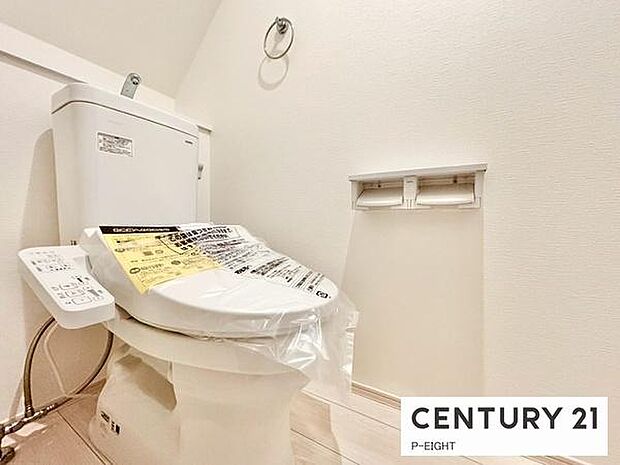 ウォシュレット付きの暖房便座で快適です!