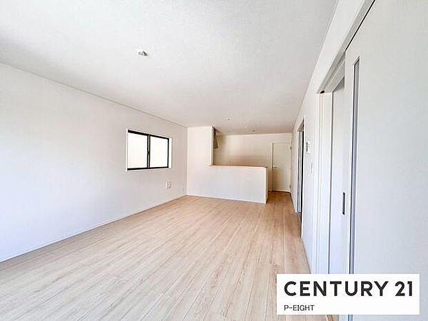 家族の笑い声が聞こえてきそうな、暖かい空間になっています。