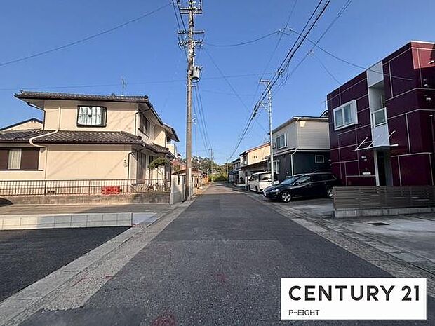 アスファルト舗装の道路です！