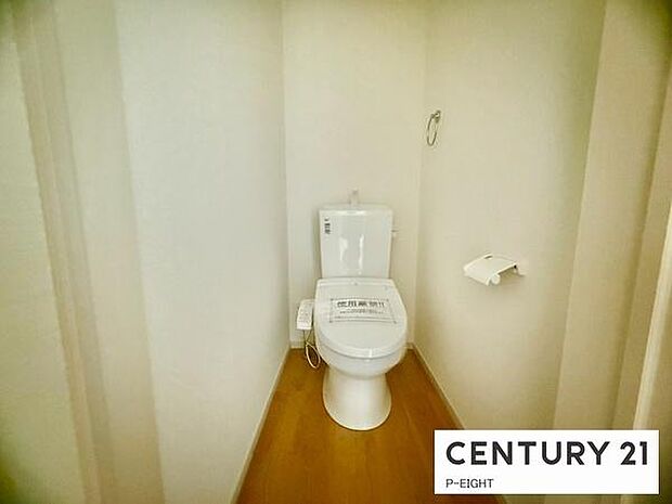 ウォシュレット付きの暖房便座で快適です!