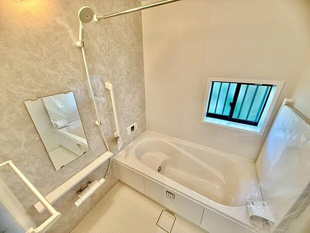 一坪サイズのお風呂で毎日の疲れを癒してください。