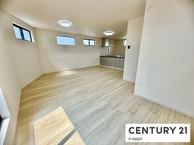 家族の笑い声が聞こえてきそうな、暖かい空間になっています。