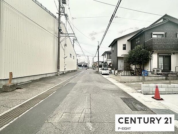 アスファルト舗装の道路です！