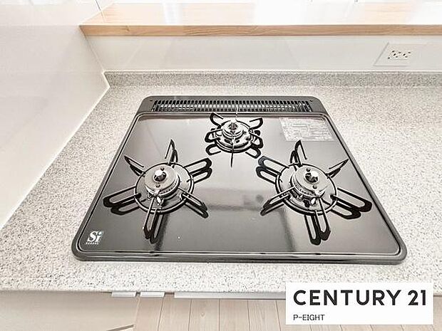 三口コンロで料理もはかどりますね!グリルもあります!