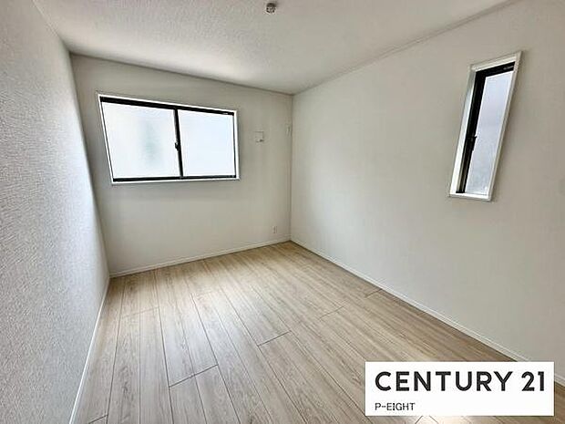 採光のとれたお部屋です!