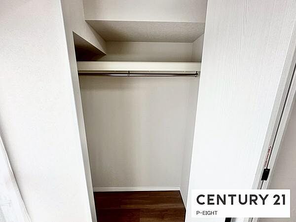 収納などに使える広々とした空間です！