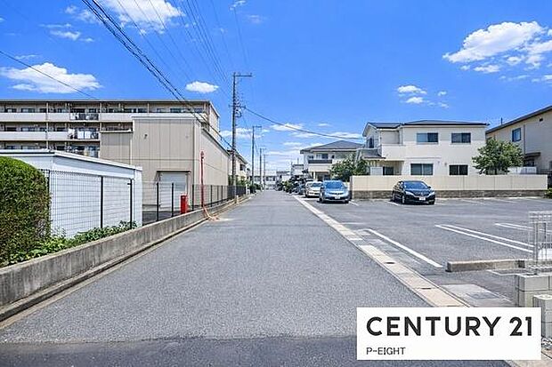 アスファルト舗装の道路です!