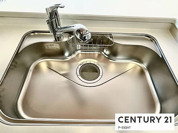 浄水器内蔵型のため、キッチン回りもスリムな印象です!