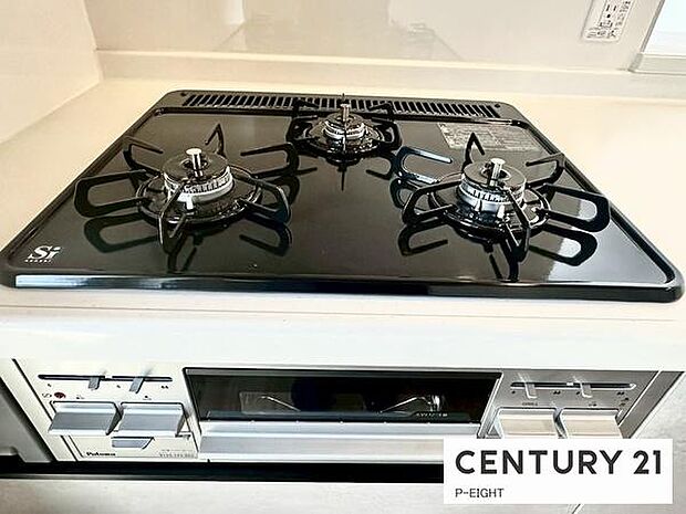 三口コンロで料理もはかどりますね!グリルもあります!