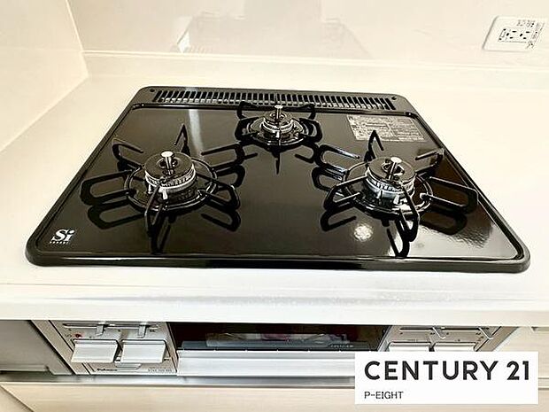 三口コンロで料理もはかどりますね!グリルもあります!