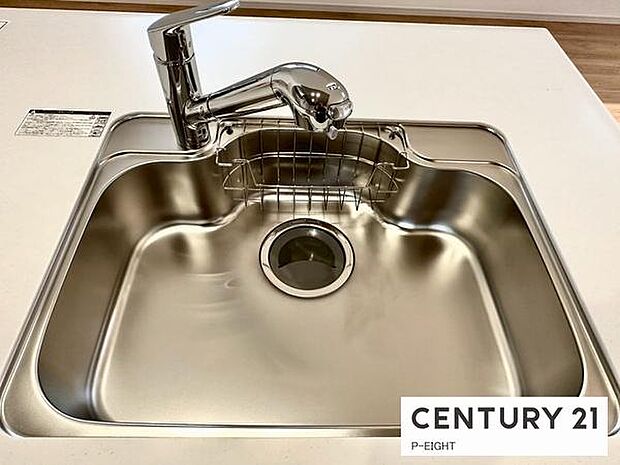 浄水器内蔵型のため、キッチン回りもスリムな印象です！