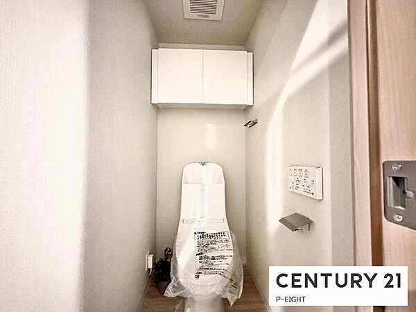 ウォシュレット付きの暖房便座で快適です！