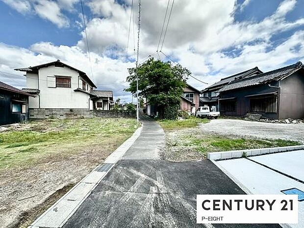 アスファルト舗装の道路です!