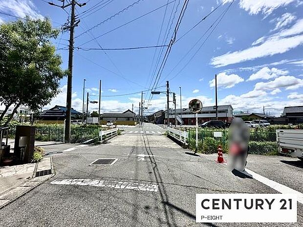 アスファルト舗装の道路です！