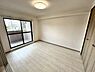 洋室：バルコニーに面している明るい部屋です！