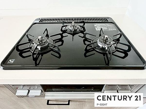 三口コンロで料理もはかどりますね！グリルもあります！