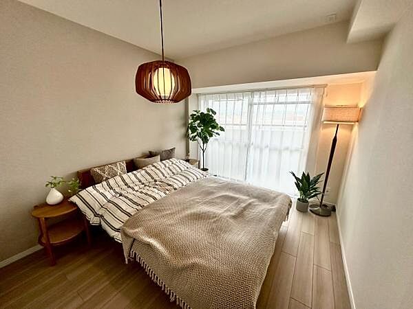 バルコニーに面している明るい部屋です！
