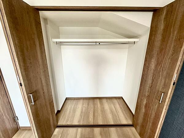 広めのクローゼットでたくさん収納できます！