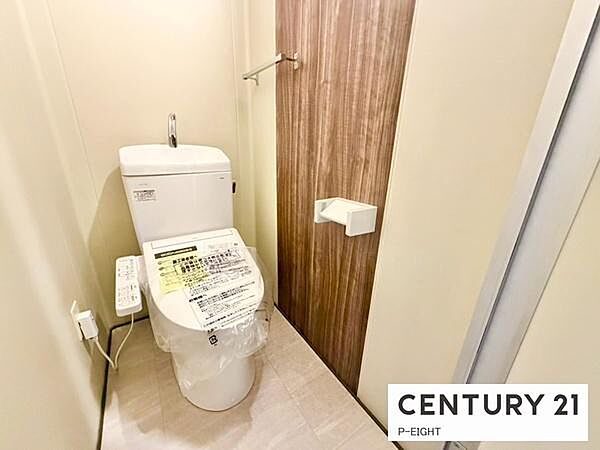 ウォシュレット付きの暖房便座で快適です！