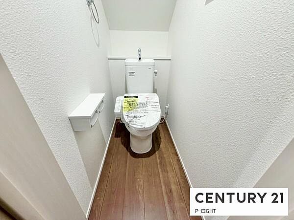 ウォシュレット付きの暖房便座で快適です！