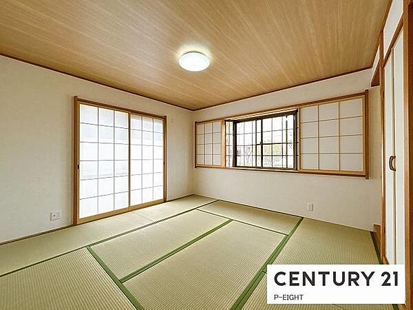 子育てにも、来客時にも嬉しい和室あり！