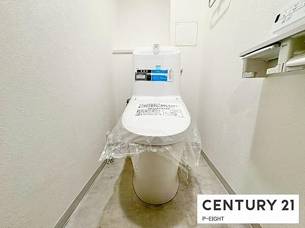 ウォシュレット付きの暖房便座で快適です！