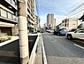 その他：車道と歩道が分れており、小さなお子様と一緒でも安心です！
