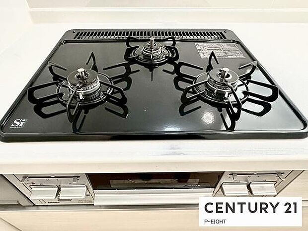 三口コンロで料理もはかどりますね!グリルもあります!
