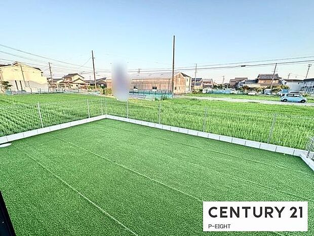 敷地内には自由に使える庭があります!