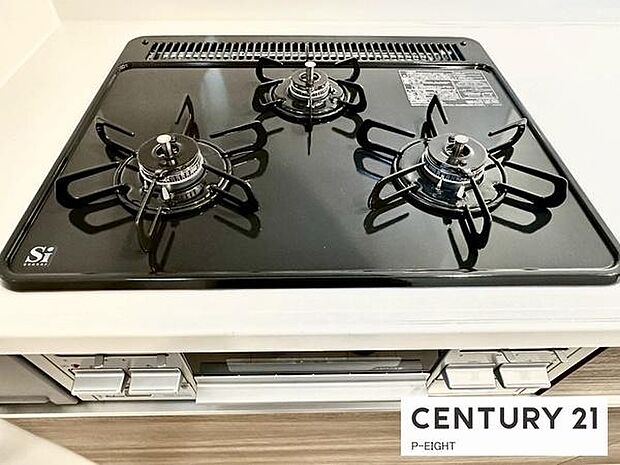 三口コンロで料理もはかどりますね!グリルもあります!