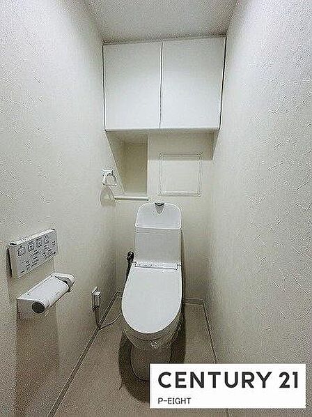 ウォシュレット付きの暖房便座で快適です!