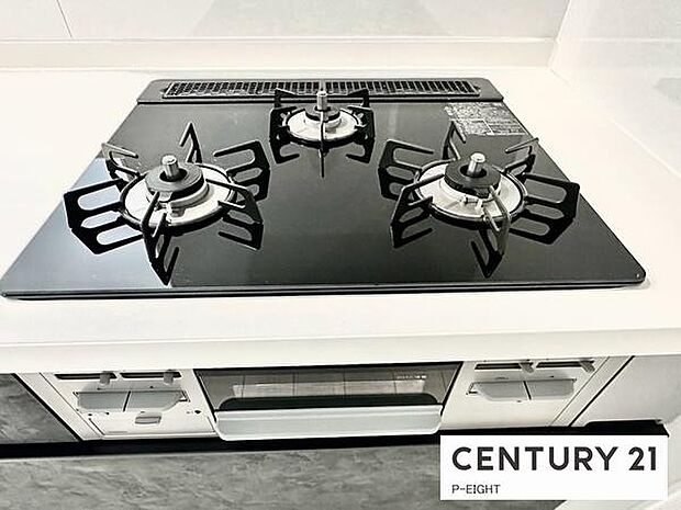 三口コンロで料理もはかどりますね!グリルもあります!