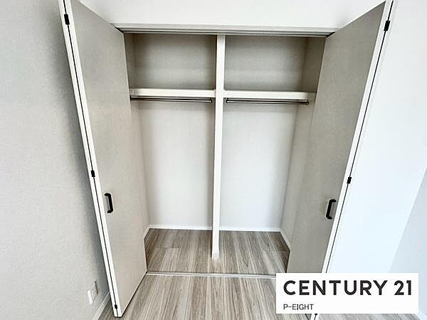 広めのクローゼットでたくさん収納できます！