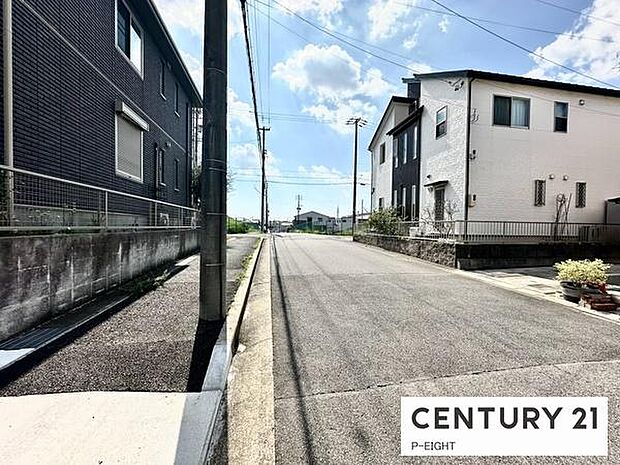 アスファルト舗装の道路です!