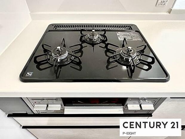 三口コンロで料理もはかどりますね!グリルもあります!
